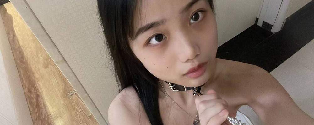 人前乖乖女 人后骚母狗 合肥学生妹杜景婷被人调教自慰舔屌尽显母狗淫荡