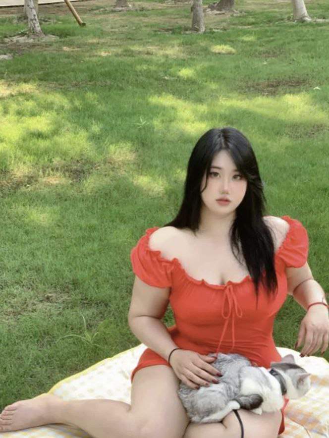 BBW坦克母猪在线发骚 虐恋玩法中释放野性 抖音网红水桥奈自慰私拍视频流出