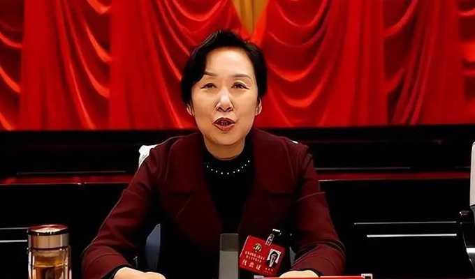 庆阳市原副市长吴丽华 与多人发生关系一年开房二百多次 领导是真忙啊 (视频泄密)