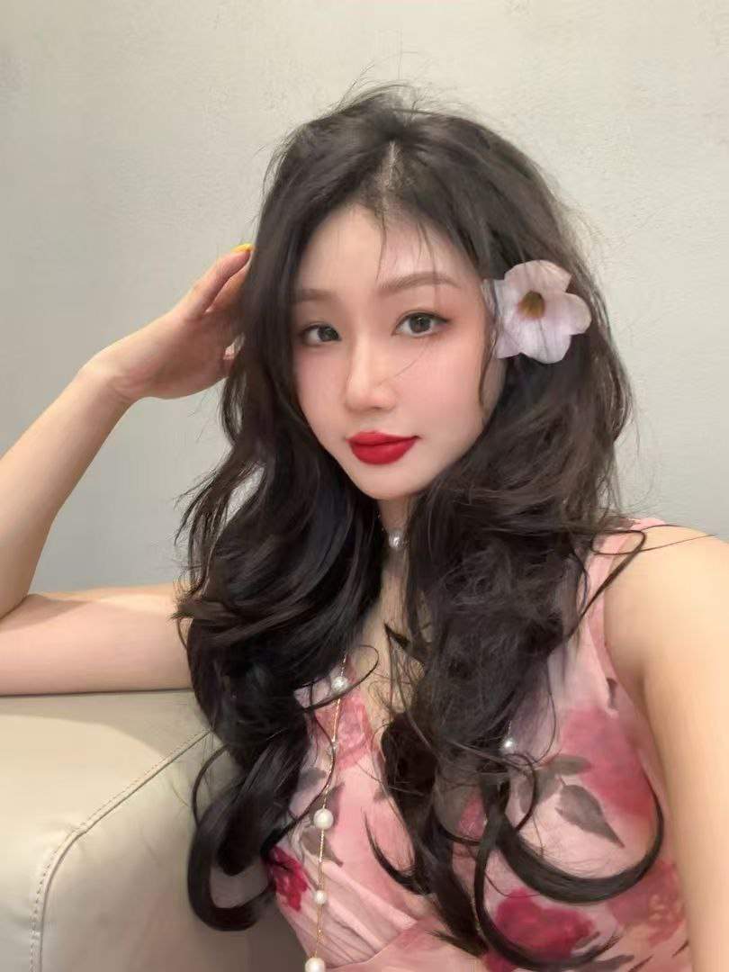 美女经理为业绩献身客户身穿制服被操出哭腔求饶 武汉人寿保险业务员璇子性爱视频流出